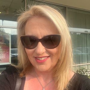 Meet your Posher, Melanie